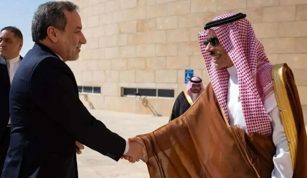 گفتگوی عراقچی و وزیر خارجه عربستان درمورد آخرین وضعیت مذاکرات