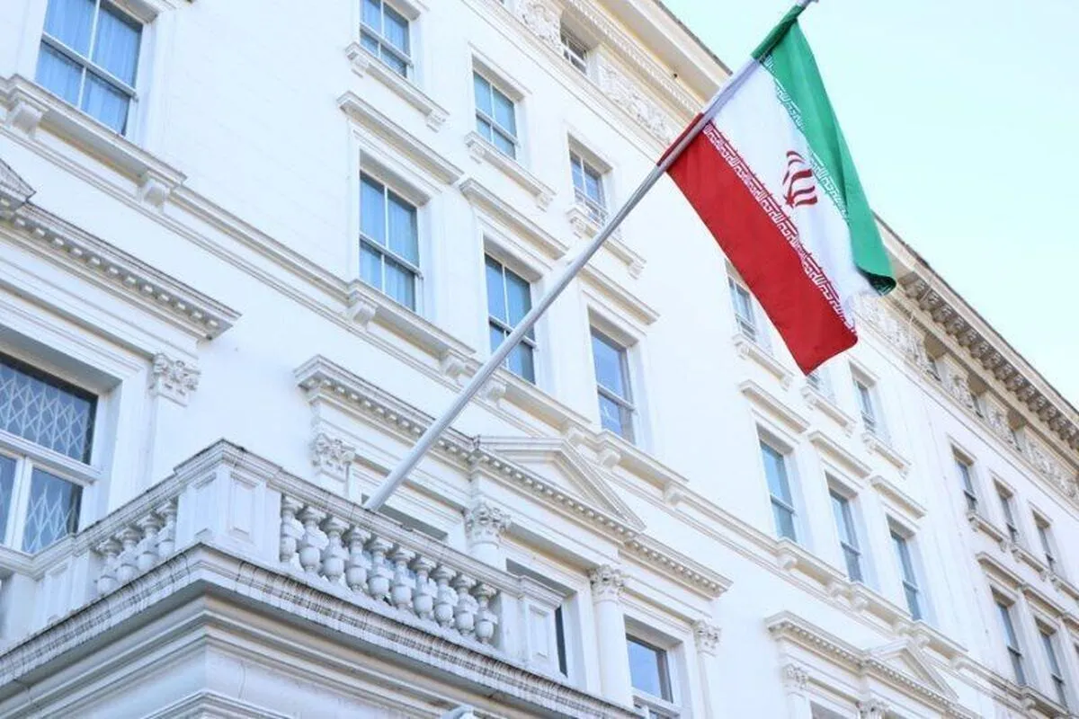 هشدار سفارت ایران در لندن / آمریکا با نقض تفاهم، امنیت تنگه هرمز را به خطر انداخته است