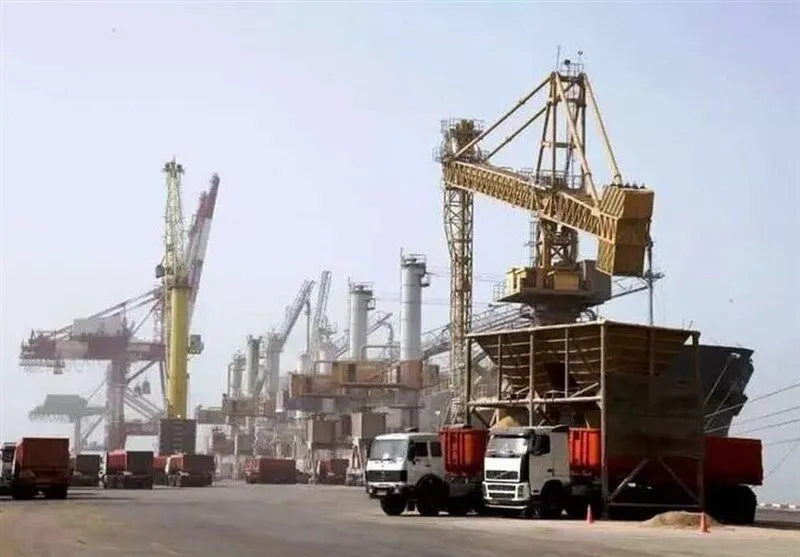 Over 19 Million Tons of Basic Goods Unloaded at Iranian Ports in 11 Months