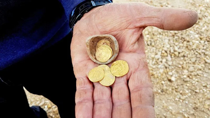 روش ساده پیدا کردن گنج باستانی! + فیلم