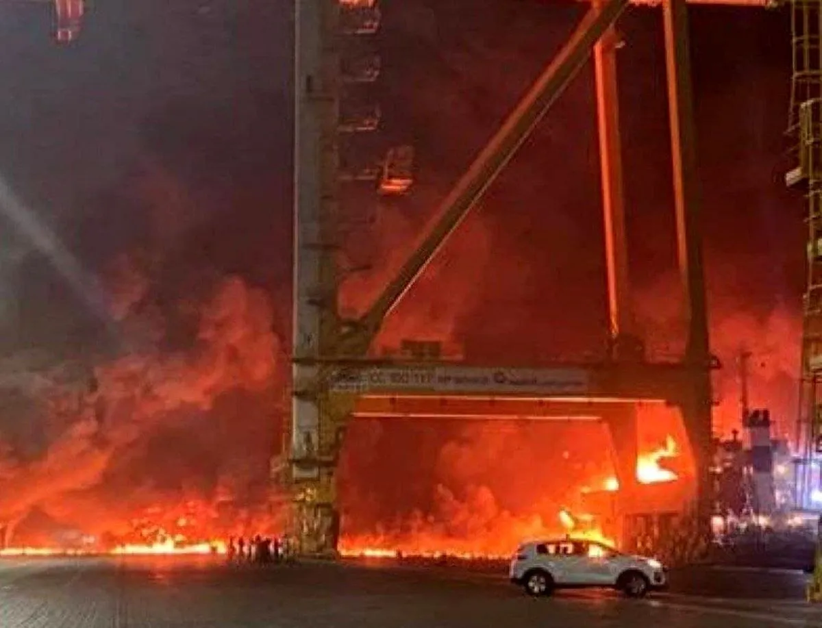 وقوع چند انفجار شدید در قطر و امارات