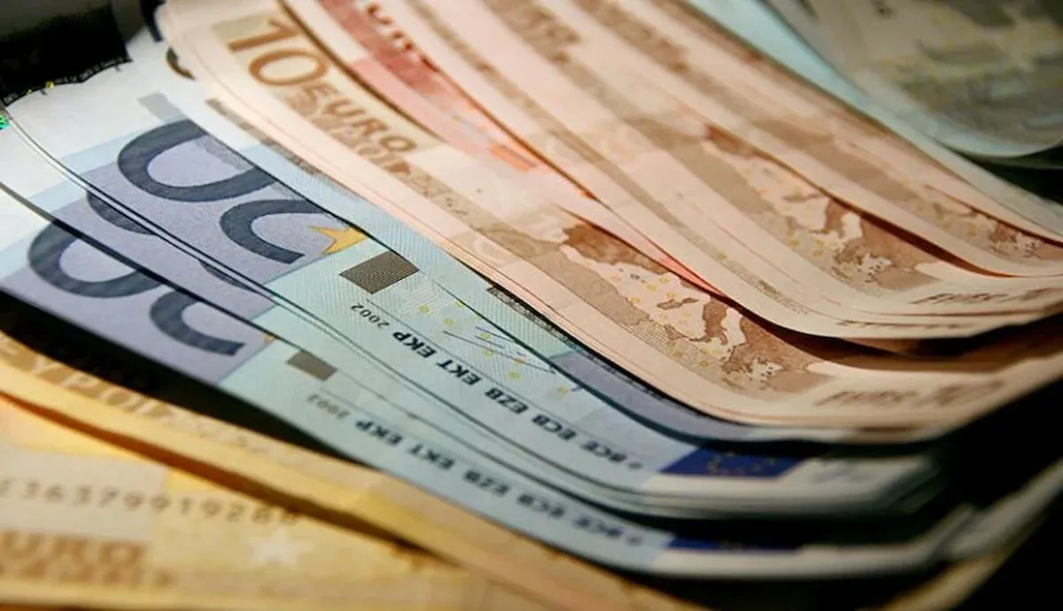 قیمت یورو  امروز ۸ آبان ماه ۱۴۰۲ در بازار