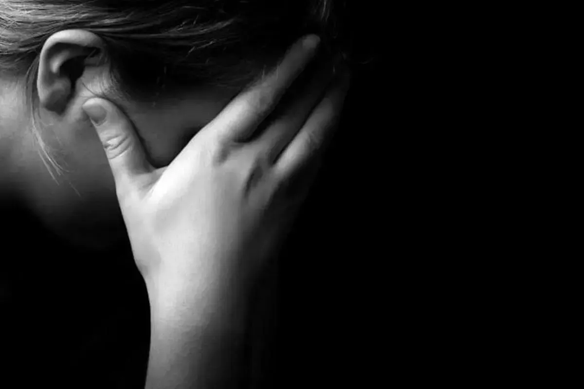 چرا به کسی که آزارمان می‌دهد وابسته می‌مانیم؟