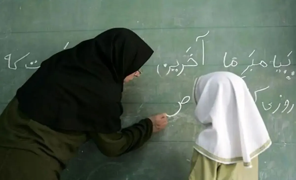 آموزش و پروش ۳۰۰ هزار معلم جدید نیاز دارد