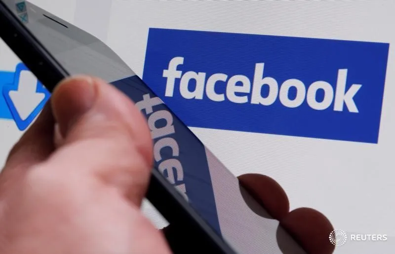 Facebook changes algorithm to curb 'tiny group' of spammers