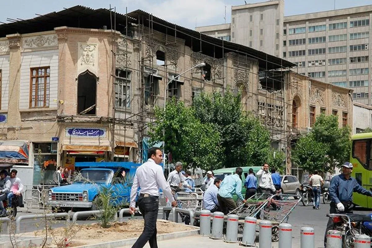 تصاویر کمیاب از خیابان ناصرخسرو و شمس‌العماره ۱۰۴ سال پیش+ عکس