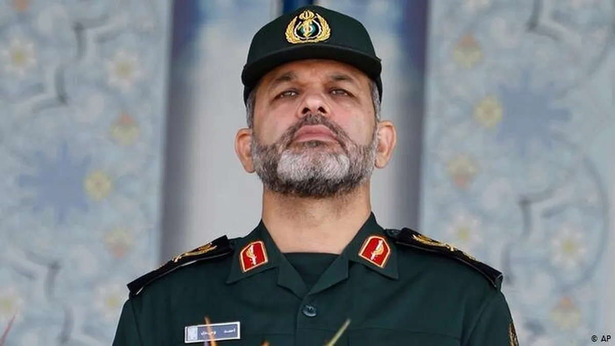 فرمانده جدید کل سپاه منصوب شد / سردار احمد وحیدی کیست؟
