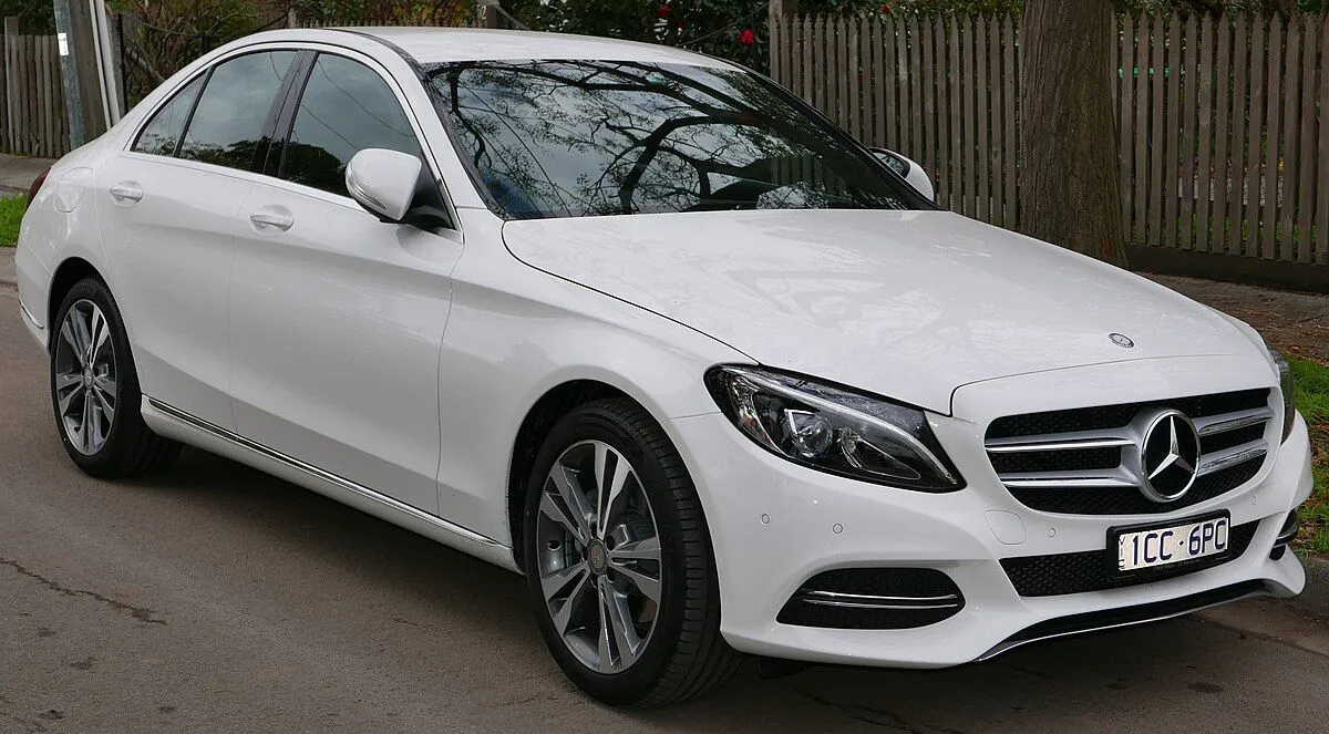 قیمت بنز و پراید در مجارستان برابر است! + فیلم