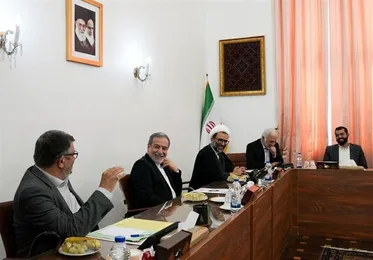 FM Calls for Legislation to Support Iranian Expats