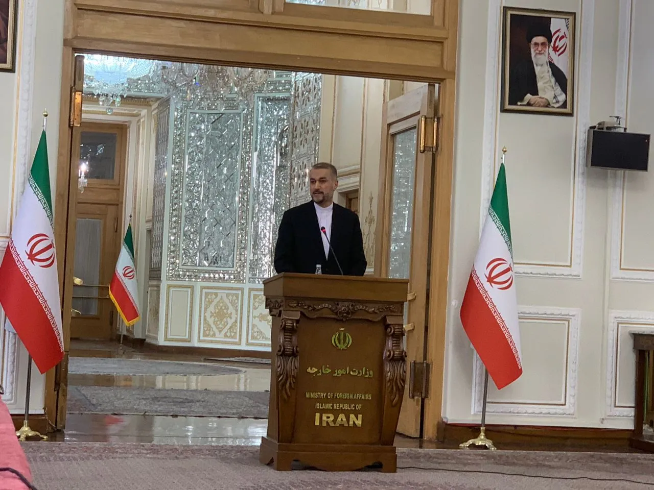 امیرعبداللهیان: آمریکا با واسطه خریدار آب سنگین ایران است + فیلم