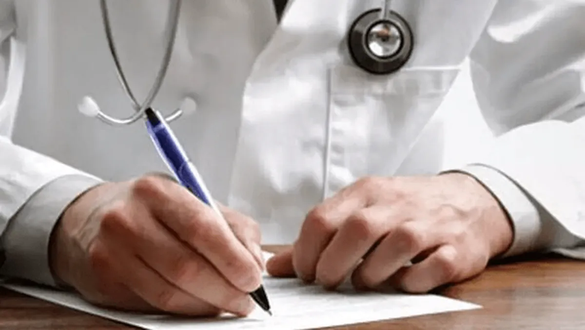 خبر برای جامعه پزشکی /پروانه مطب پزشکان تمدید شد