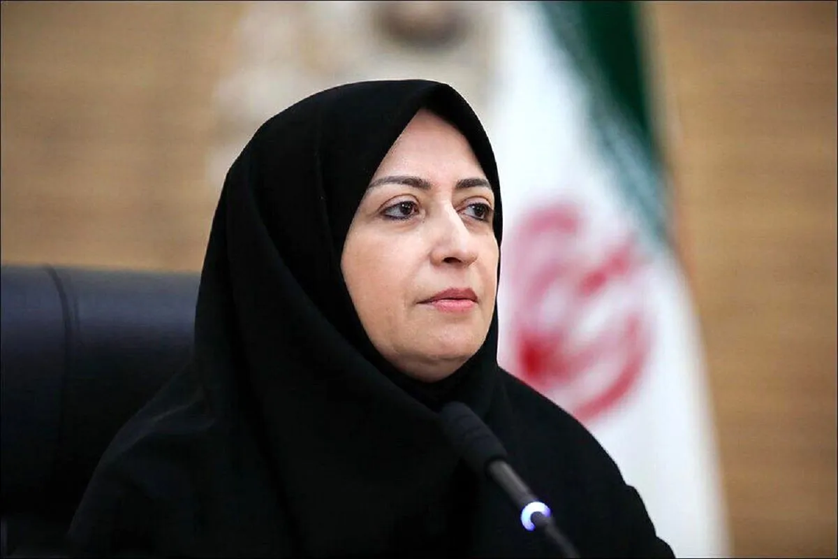 این معاون پزشکیان هم بنر و تاج گل نخواست