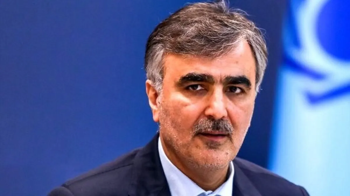 فرزین پشت وزیر پیشنهادی اقتصاد ایستاد