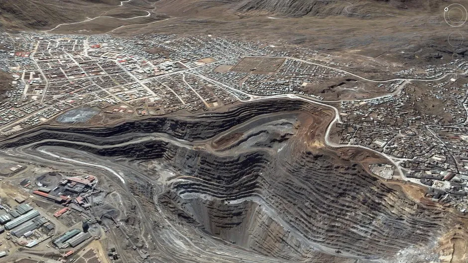 Lead-Zinc Mine Goes on Stream