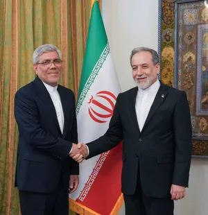 دیدار سفیر جدید ایران در بلاروس با وزیر امور خارجه/ تجارت ایران و بلاروس در اوج تحریم کلید می‌خورد؟