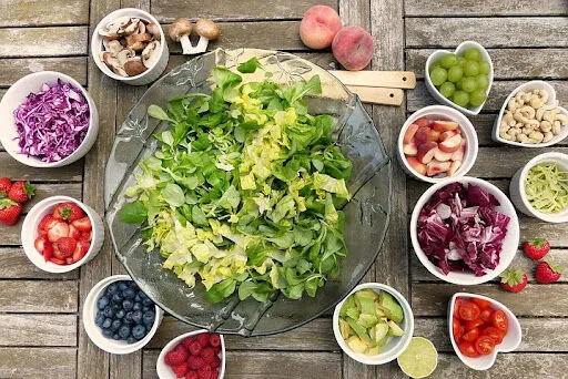چرا باید در وعده صبحانه سبزیجات بخوریم؟