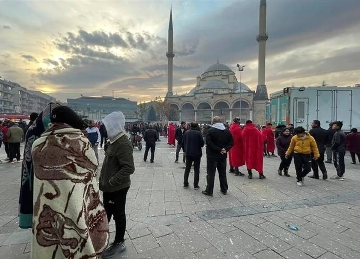 مصدومیت ۱۵۱ نفر به دلیل زلزله در استانبول