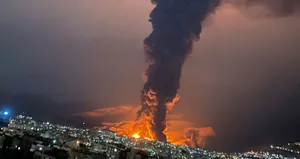 محصور شدن تهران زیر لایه دود مصداق جنایت محیط زیستی است