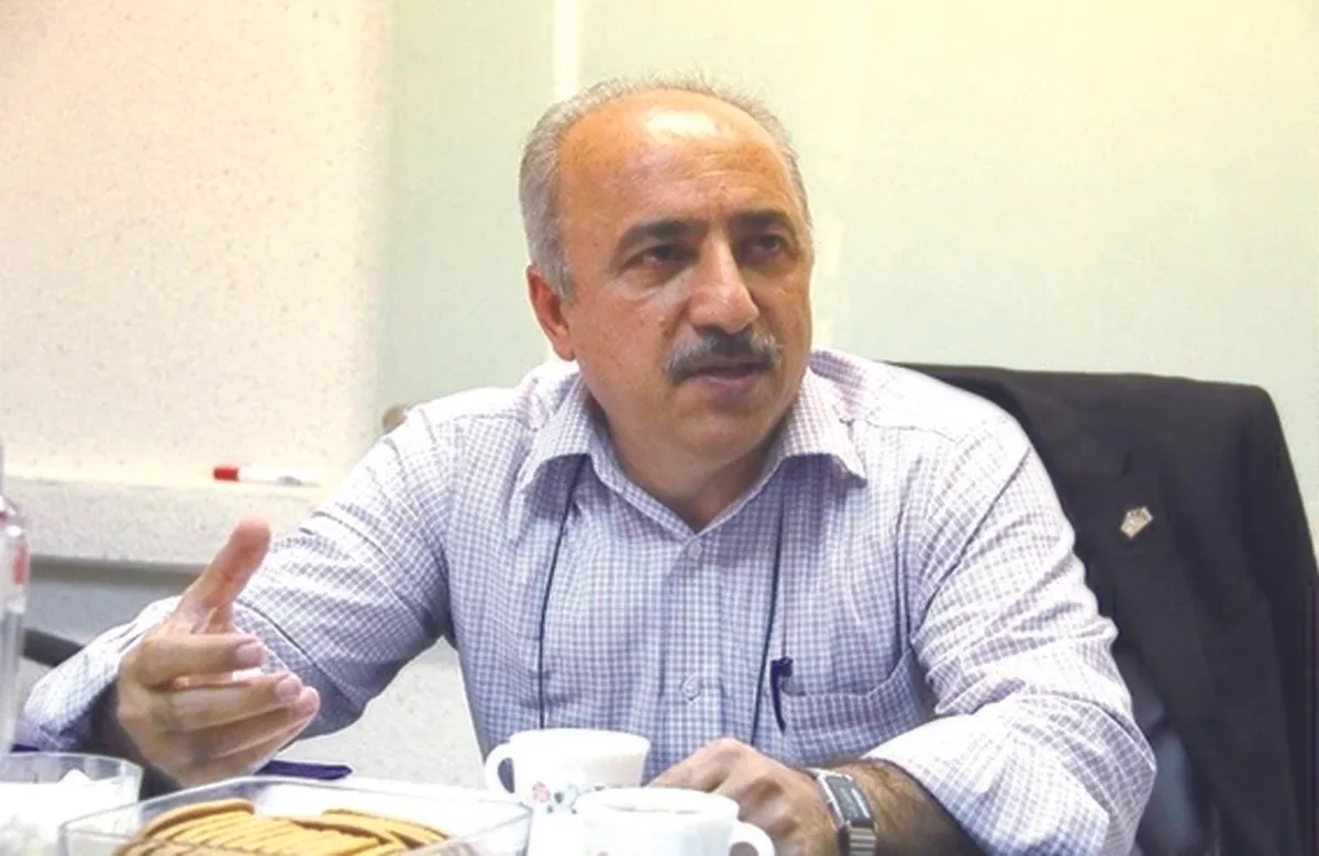 دولت عامل رشد نقدینگی و تورم است / برای کاهش تورم، ساختار دولت باید تغییر کند