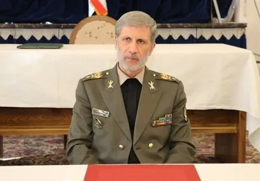 Army Chief Hails Iran’s Indestructible Defense Power