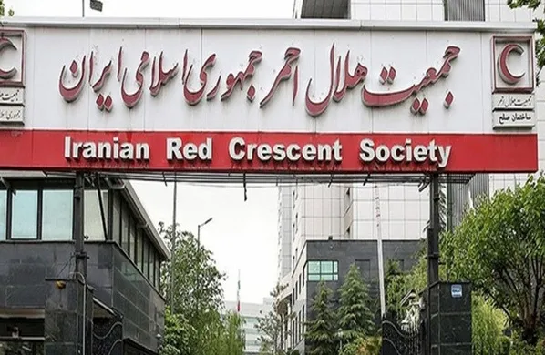 عملیات نفس گیر امدادگران هلال احمر برای نجات محیط‌بانان + فیلم
