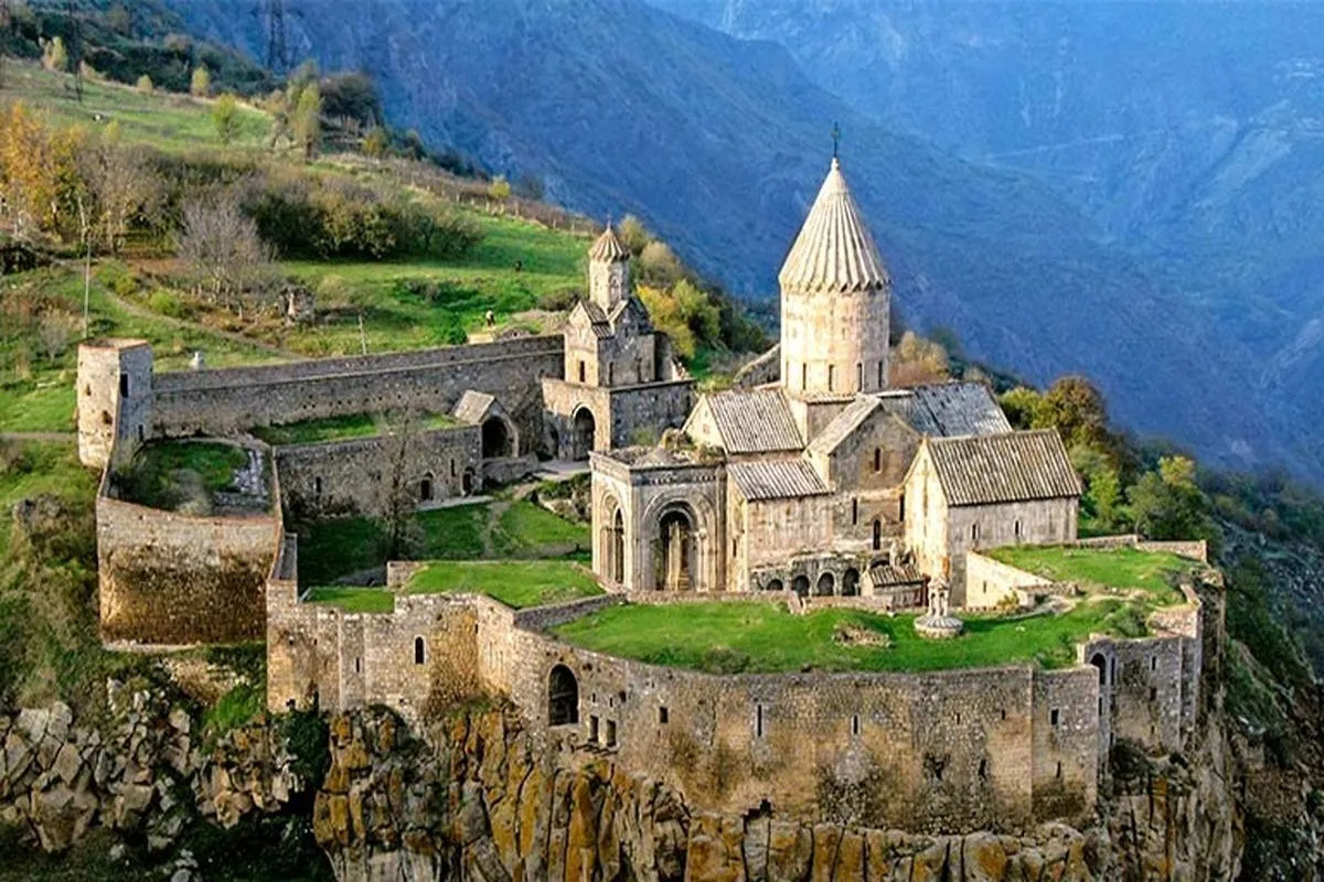 تور ارمنستان ویژه نوروز ۱۴۰۴ / سفر زمینی به ارمنستان چقدر خرج دارد؟ + جدول قیمت