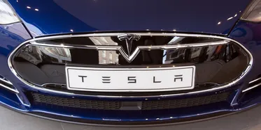 Tesla delivers quarterly record of 25,000 vehicles in first quarter