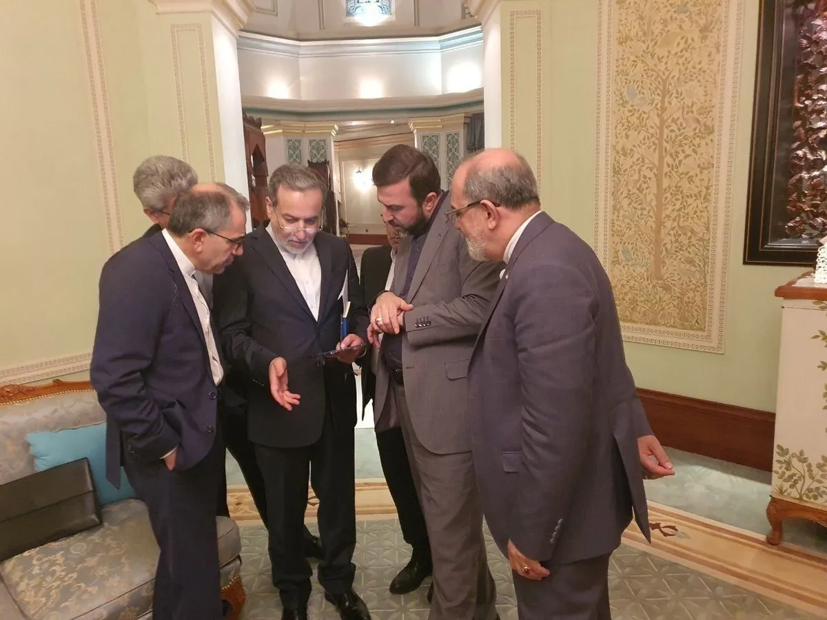 لحظه اعزام هیات ایرانی به ساختمان محل مذاکرات + فیلم
