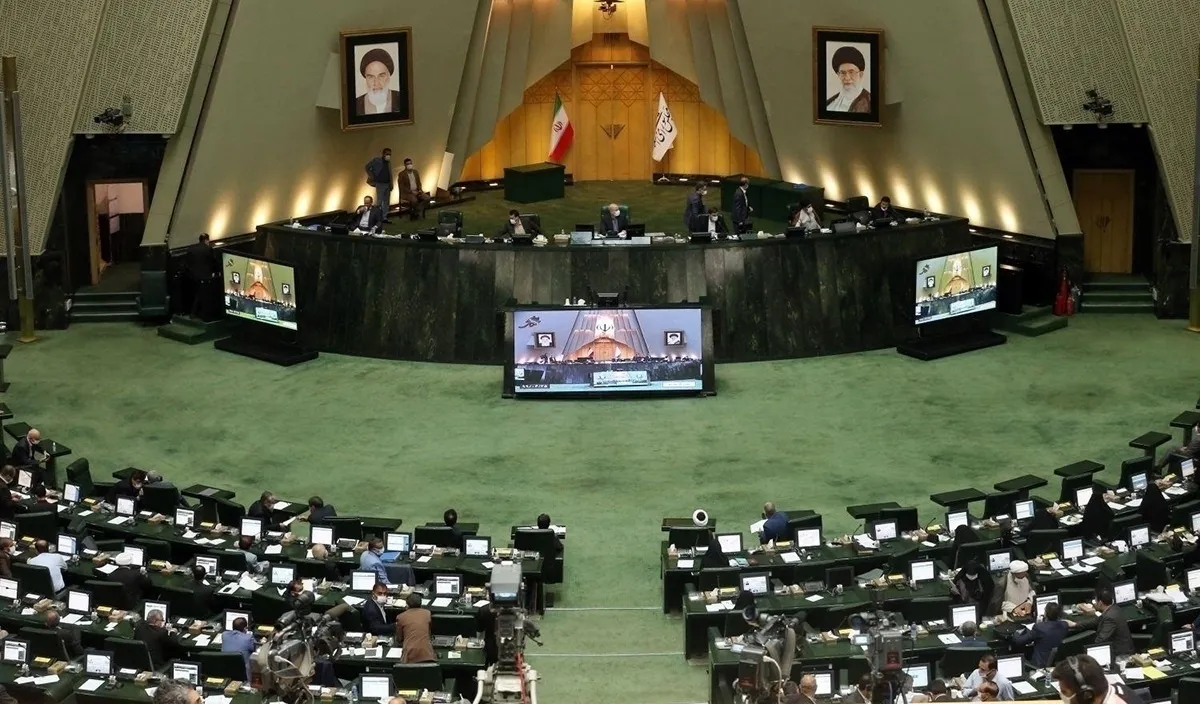 مجلس از پاسخ وزیر کار قانع شد