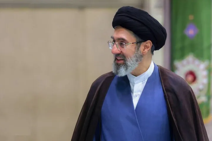 رهبر انقلاب