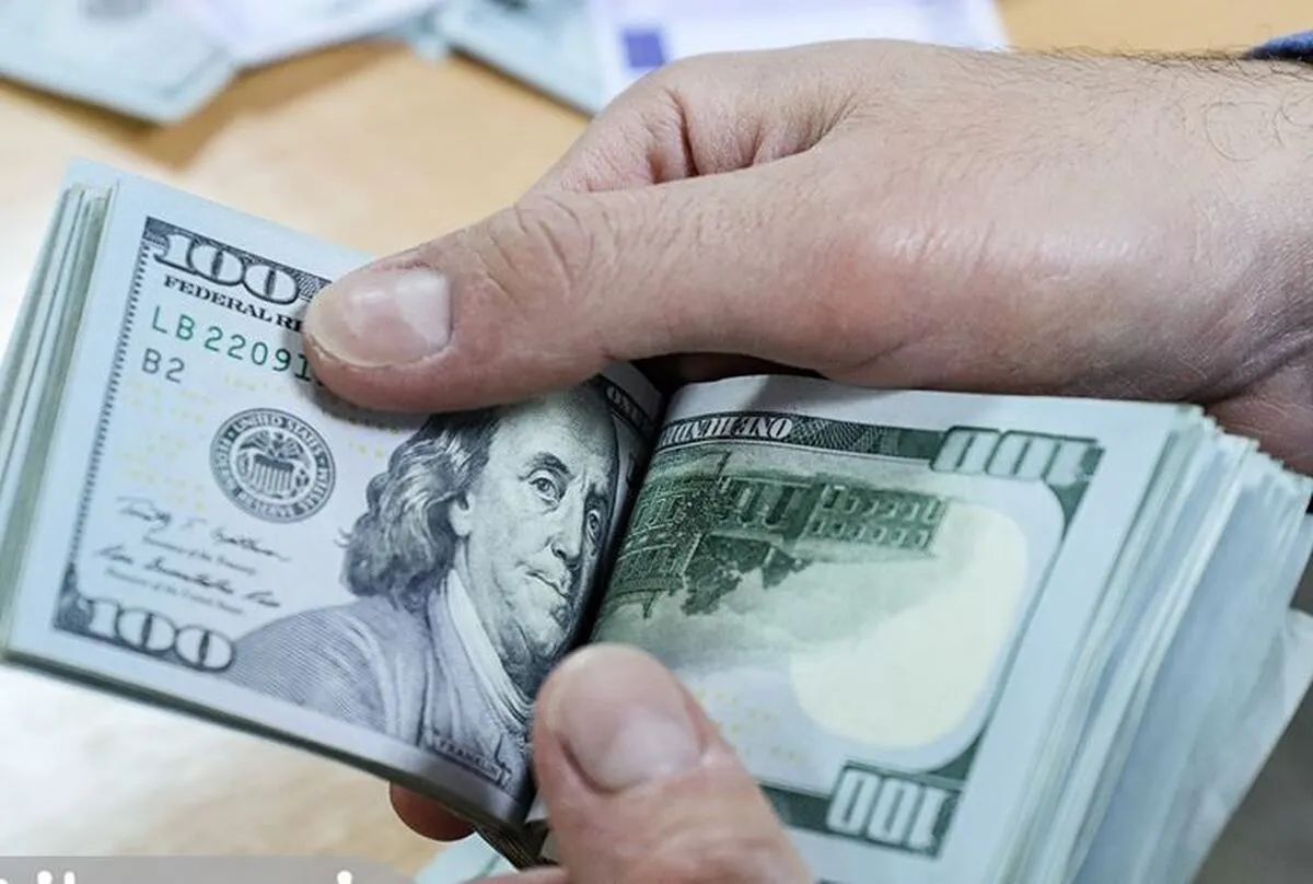 پیش‌بینی قیمت دلار برای فردا پنجشنبه ۱۵ آبان ۱۴۰۴