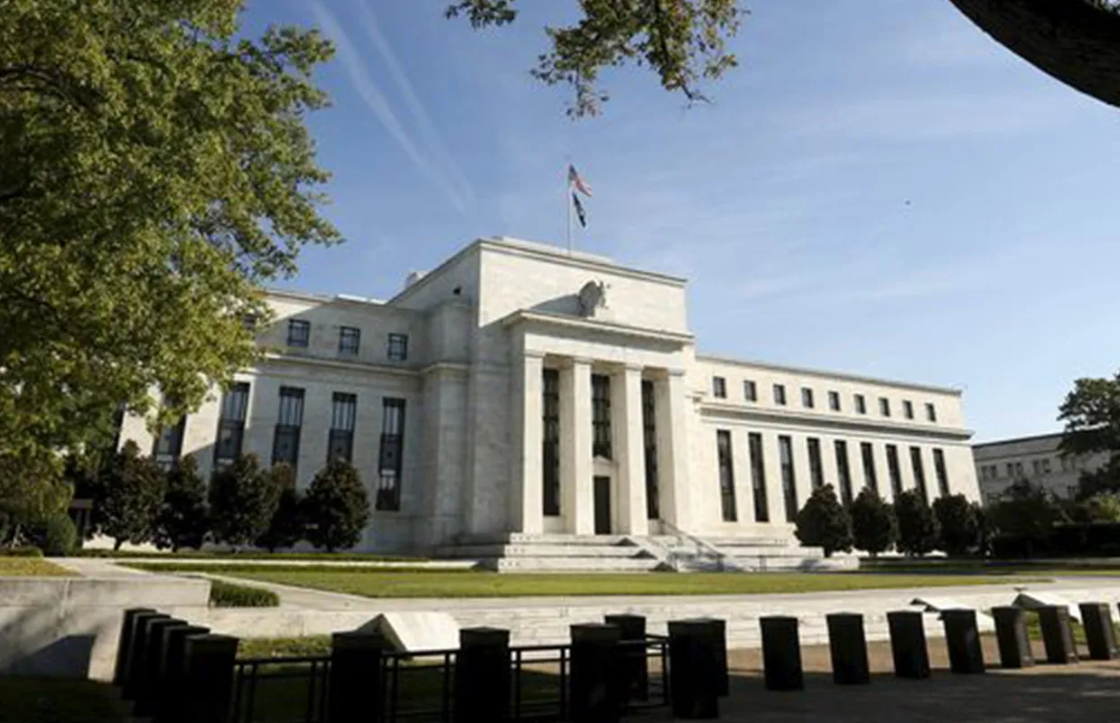 Fed policymakers closer to rate hike, but inflation doubts remain: minutes