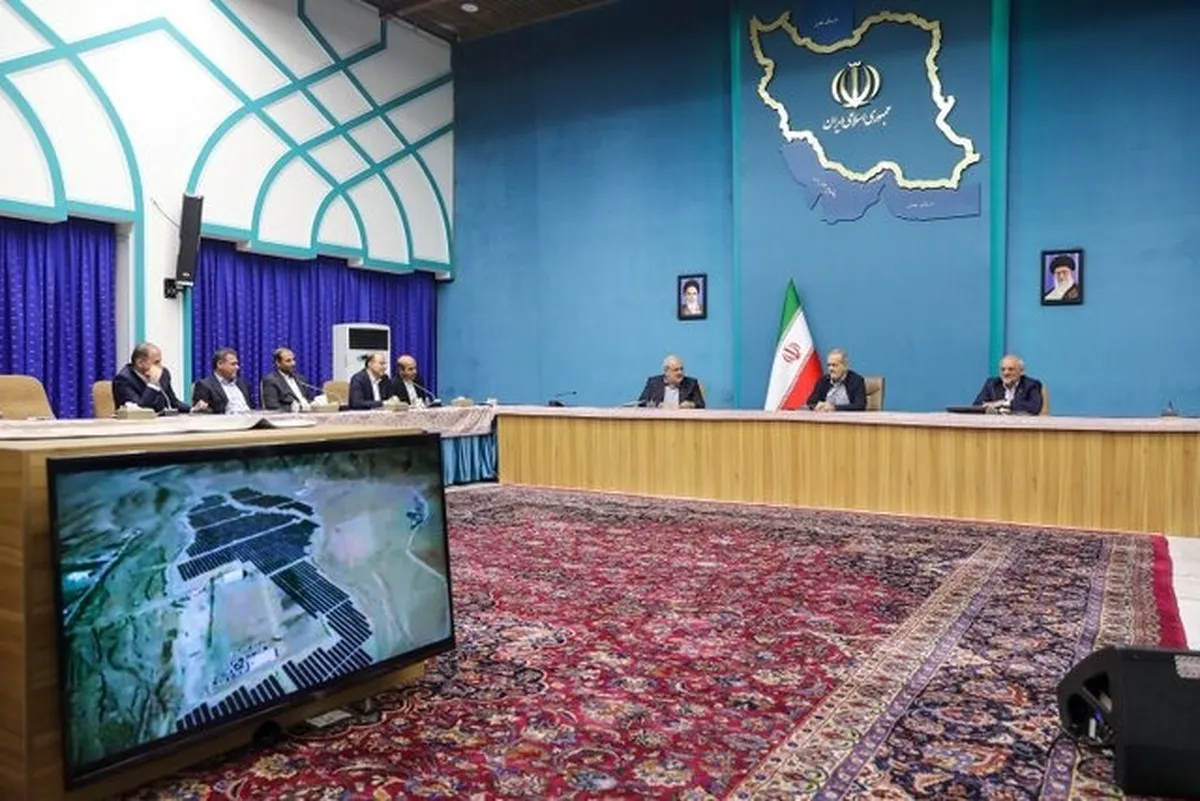 آغاز عملیات نیروگاه خورشیدی ۷۰۰ مگاواتی