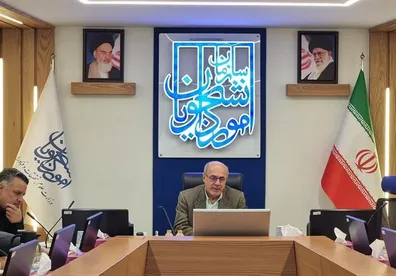 تصویر-حضور-بدون-حجاب-در-جلسه-رئیس-سازمان-دانشجویان-اعتراض-بسیج-اساتید