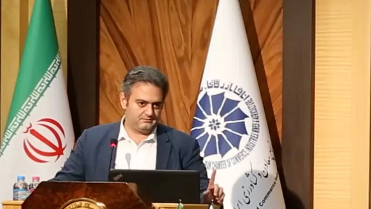 جایزه روز ملی صادرات را به بنیاد نخبگان بدهید که نخبگان کشور را صادر می‌کند!