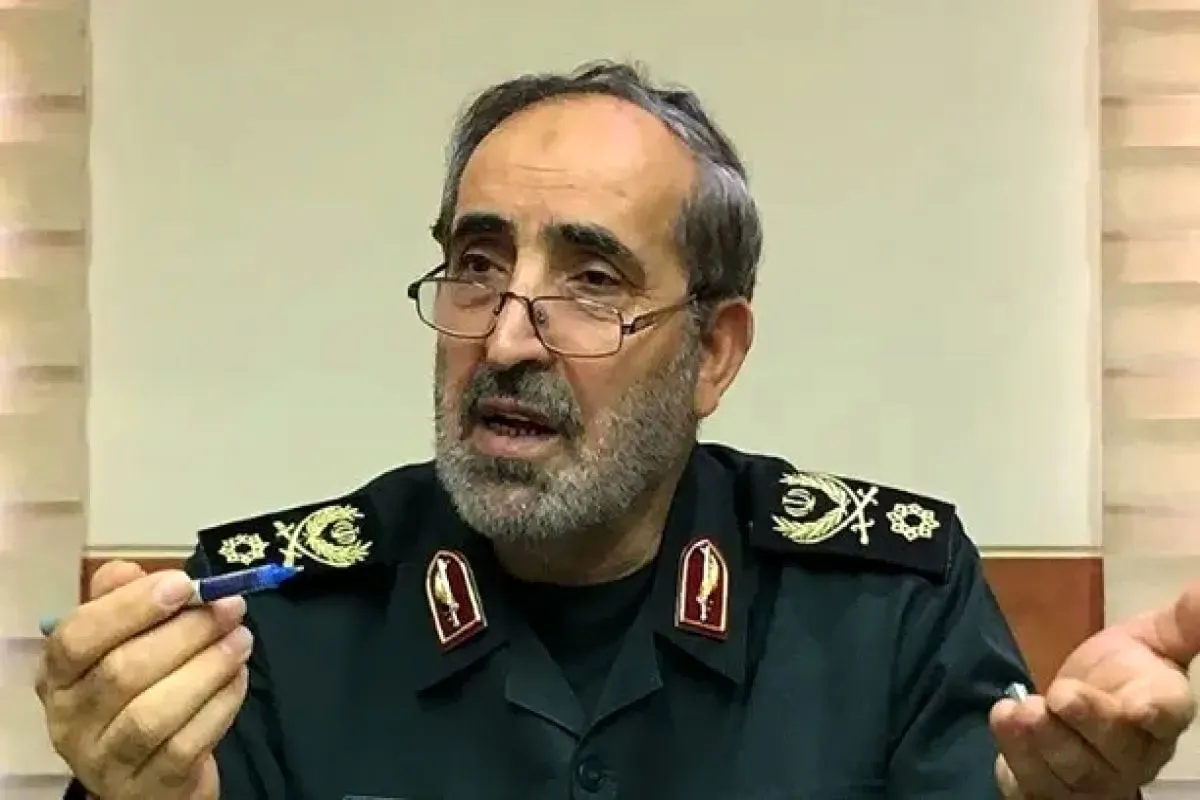 پسر سردار شادمانی: عده‌ای سعی دارند فرماندهان شهید ما را زیر سؤال ببرند