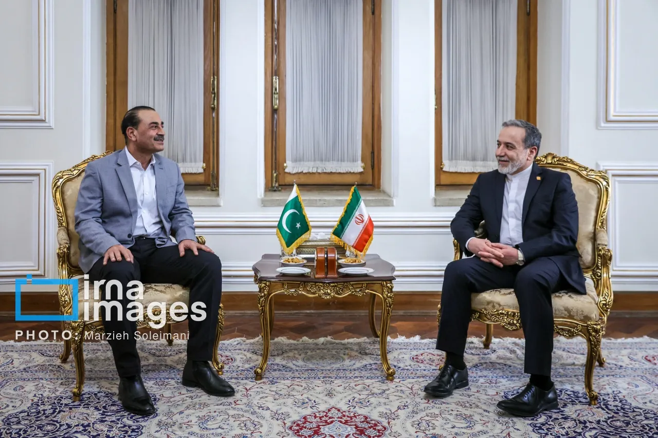 رایزنی تا نیمه‌شب؛ مذاکرات پیشرفت کرد یا جنگ نزدیک است؟