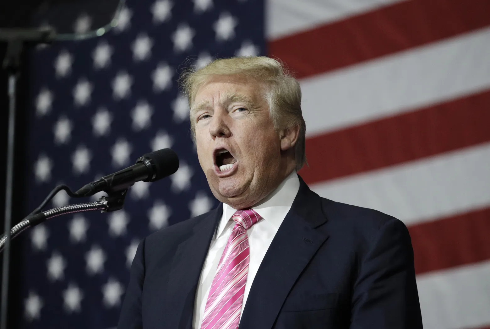 Trump's tax writeoff shows his 'genius' at business, advisers say