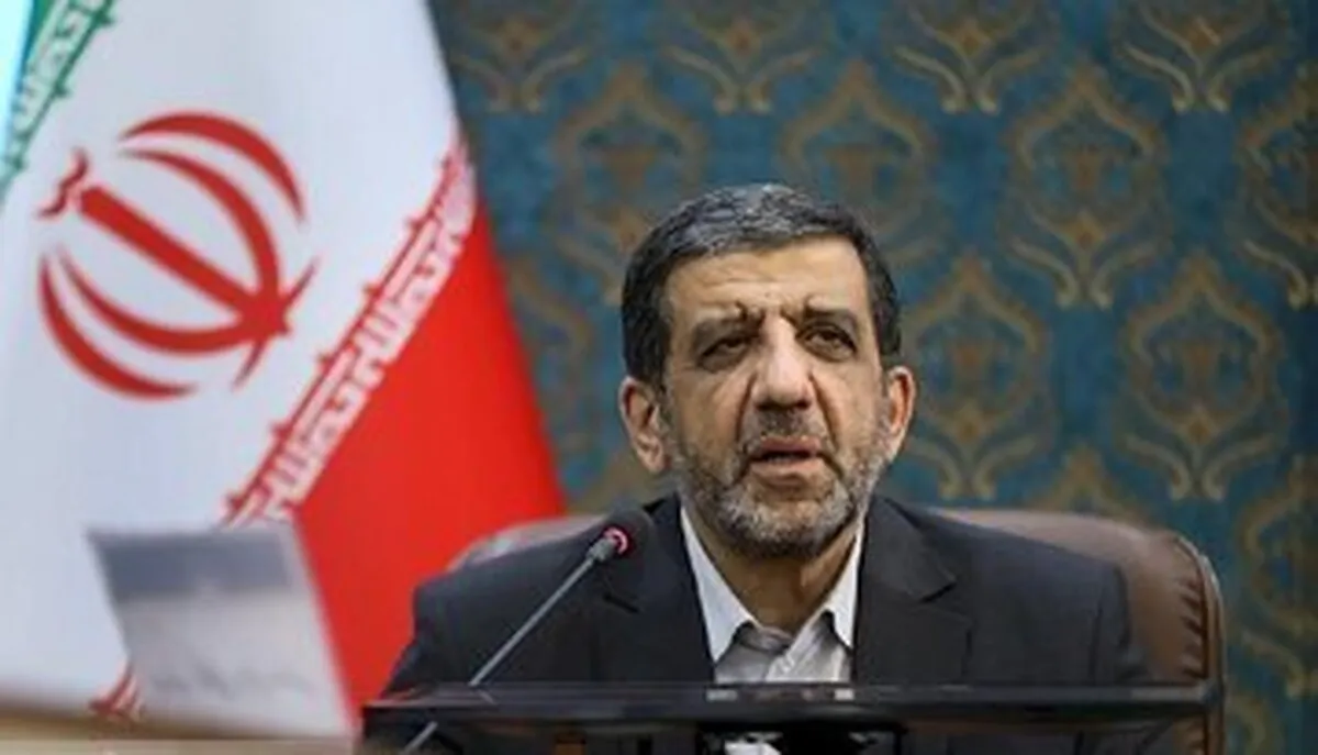 کنایه ضرغامی به ترامپ: اگر نیروی دریایی ایران نابود شده، پس چه کسی تنگه هرمز را بسته؟ بسیج محله ما؟