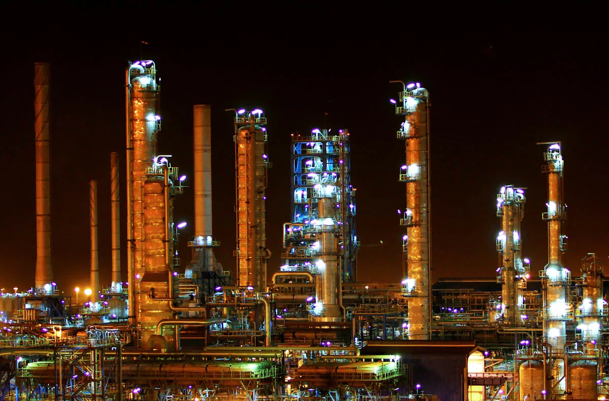 Iran Targets Milestone in Oil, Gas Production