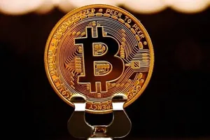 قیمت بیت‌کوین، اتریوم، تتر و رمزارزهای معروف جهان امروز ۷ اردیبهشت ۱۴۰۵