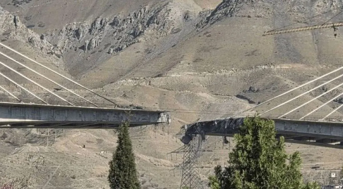 آغاز روند بازسازی پل بی‌یک کرج/ مسدود شدن بلوار جانبازان کرج برای بررسی و ایمن‌سازی