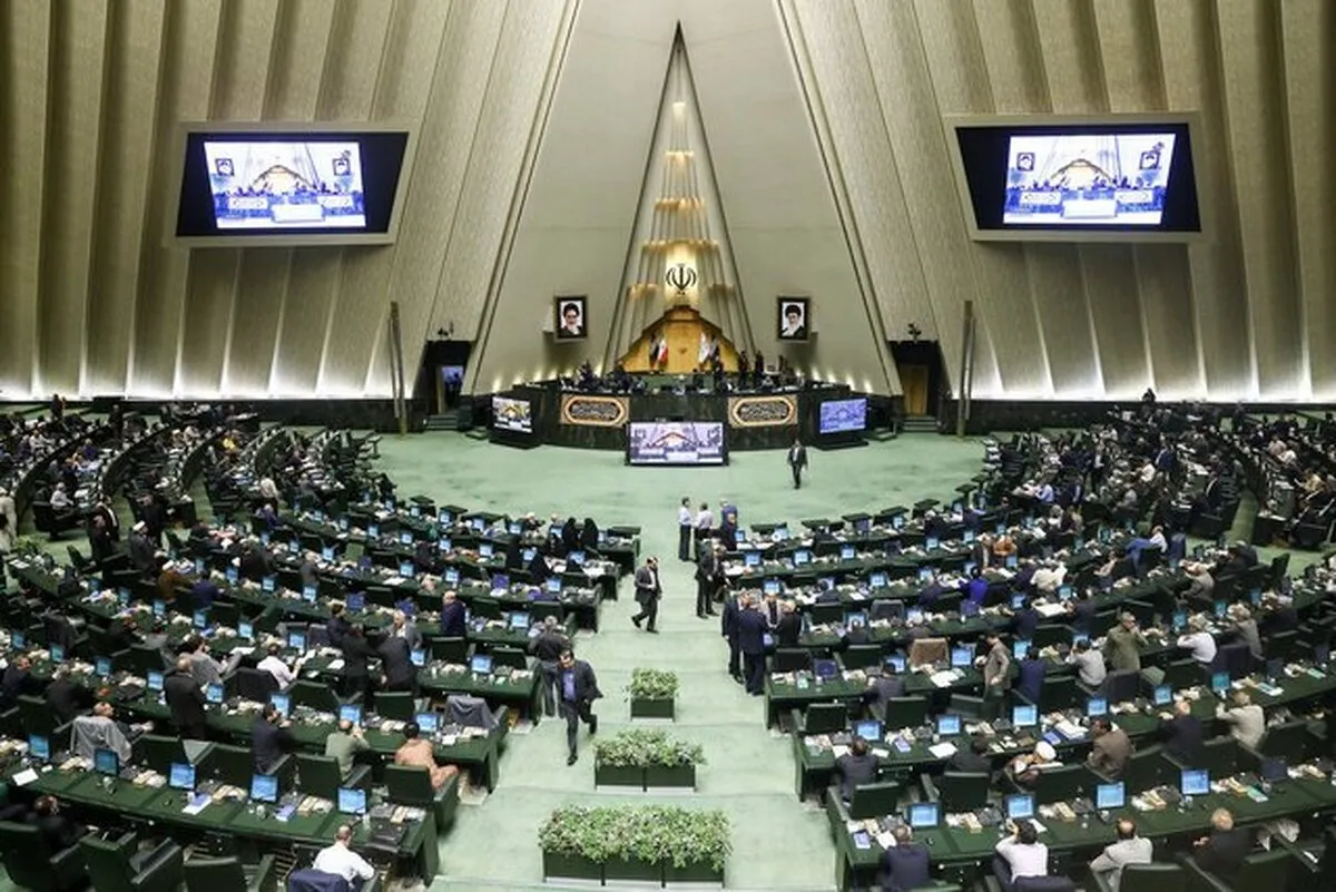 وزرای اقتصادی دولت زیر فشار مجلس؛ جنجال بر سر حذف یارانه‌ها و نحوه اجرای طرح کالابرگ الکترونیکی