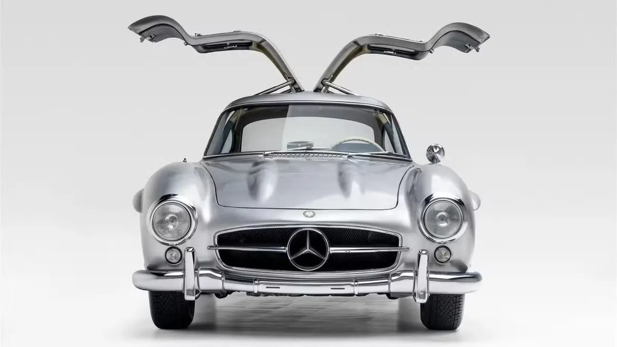 راننده مرسدس در انفجار جان سالم به در برد / داستان SLS AMG افسانه‌ای