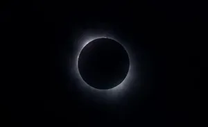 خورشیدگرفتگی ۲۰۲۶ در یک نگاه؛ از گرینلند تا اسپانیا + عکس