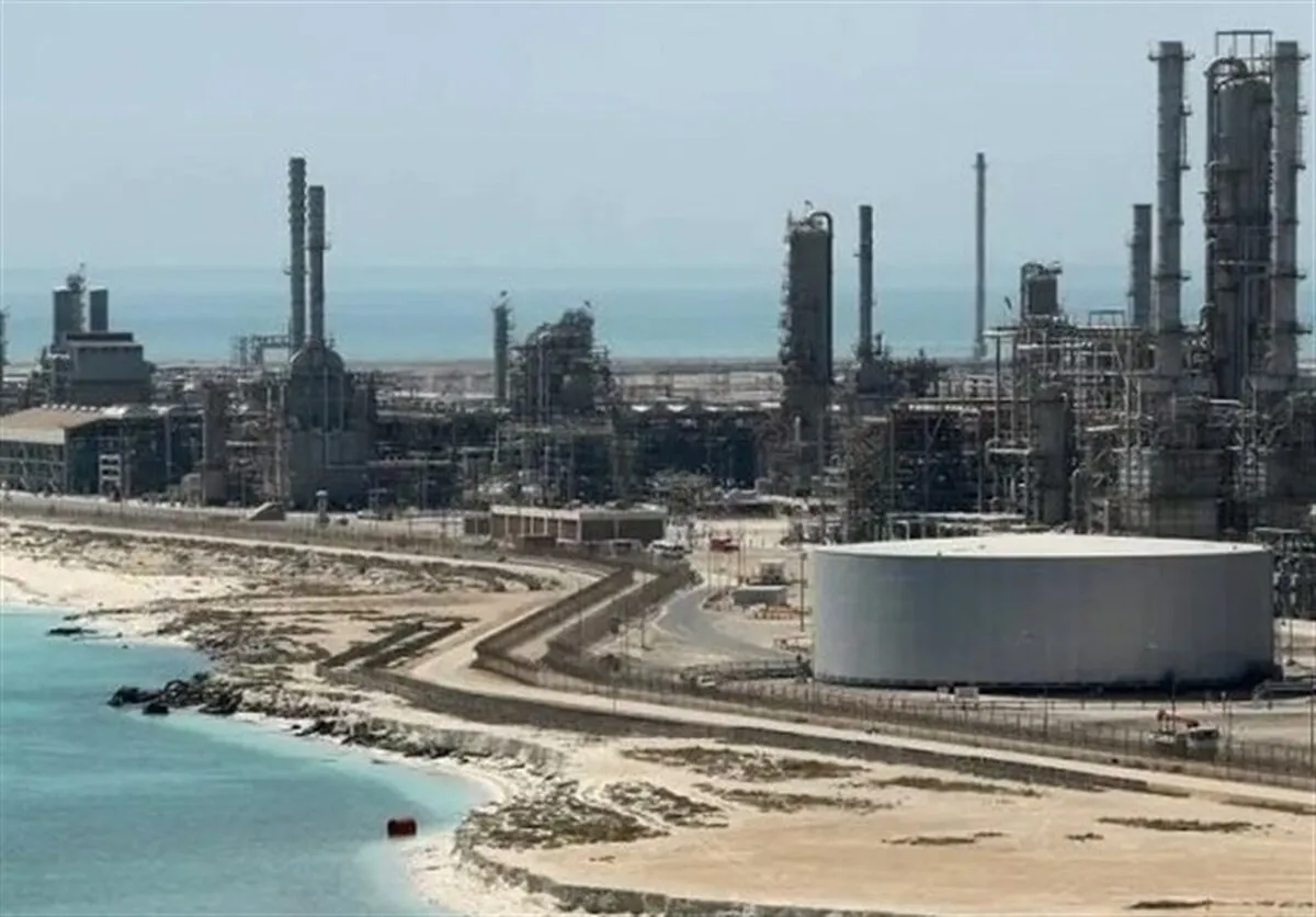 IRGC Warns People to Stay Away from Oil Facilities in Saudi Arabia, UAE, Qatar