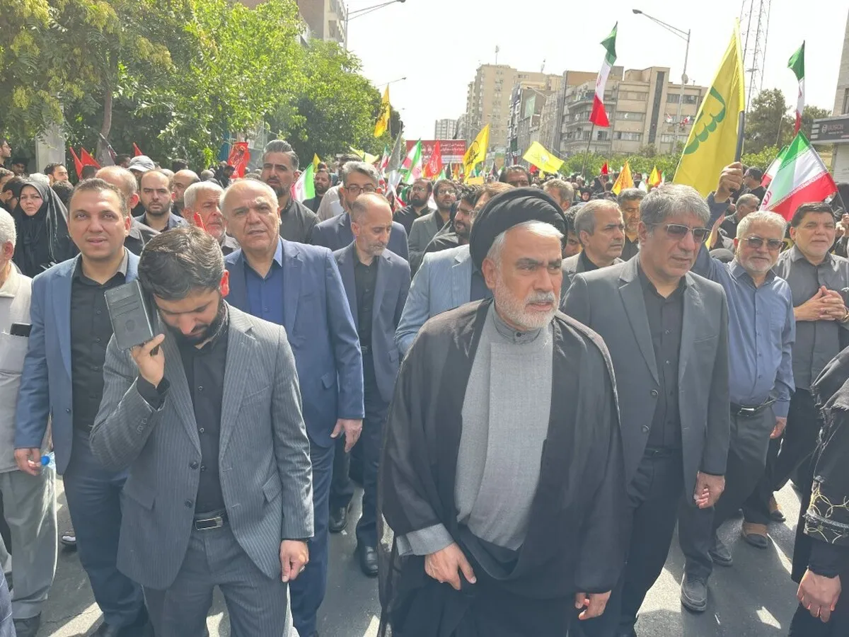 حضور مدیرعامل و کارکنان موسسه اعتباری ملل در مراسم تشییع شهدای اقتدار ملی