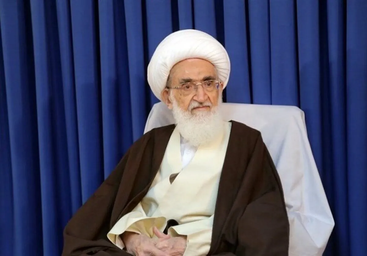 فتوای آیت‌الله نوری همدانی درباره موتورسواری زنان / حرام نیست