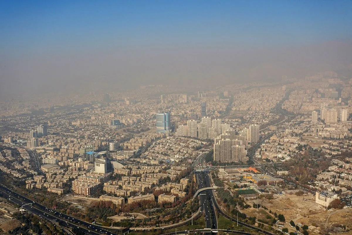 هوای تهران به مرز آلودگی رسید