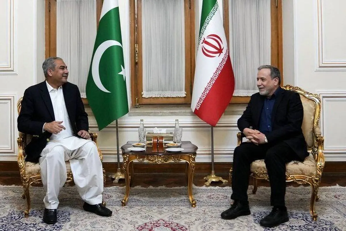 دیدار مهم عراقچی و مقام پاکستانی / تکلیف مذاکره روشن شد